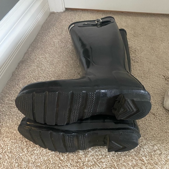 Hunter Black Rain Boots with Socks - Picture 2 of 3